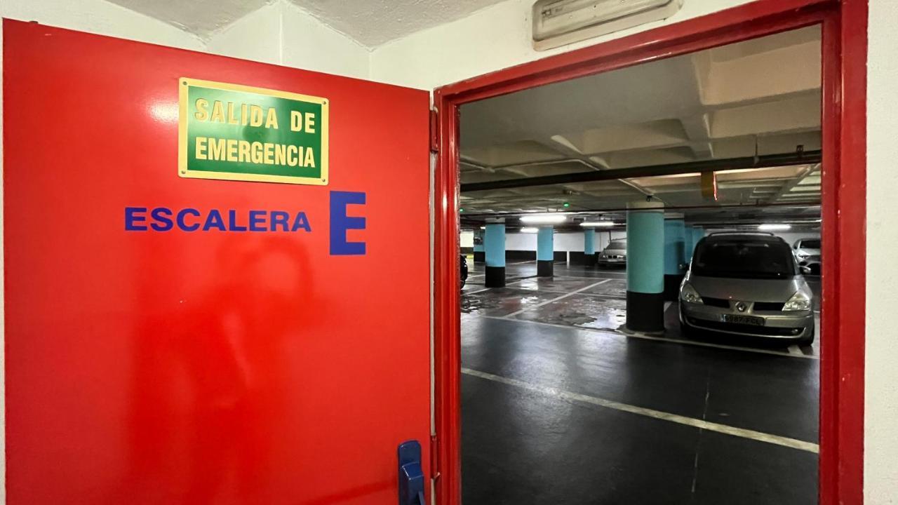 Ttdssa Cervantes Street - Parking In Valencia Midtown Kültér fotó